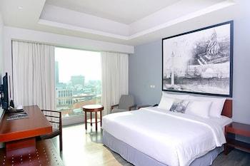 Hotel Moevenpick Centre 5*