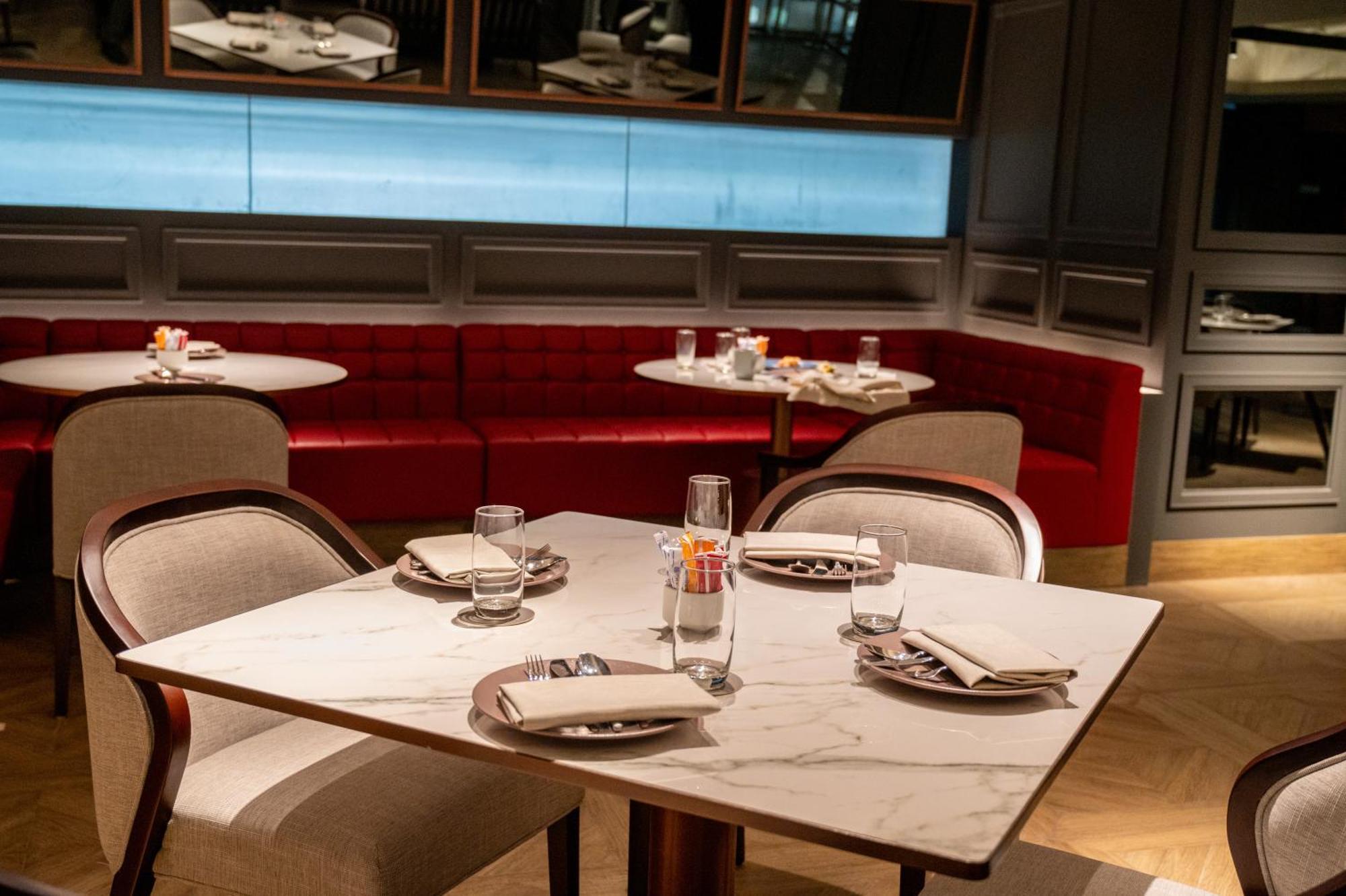 Moevenpick Centre 5*