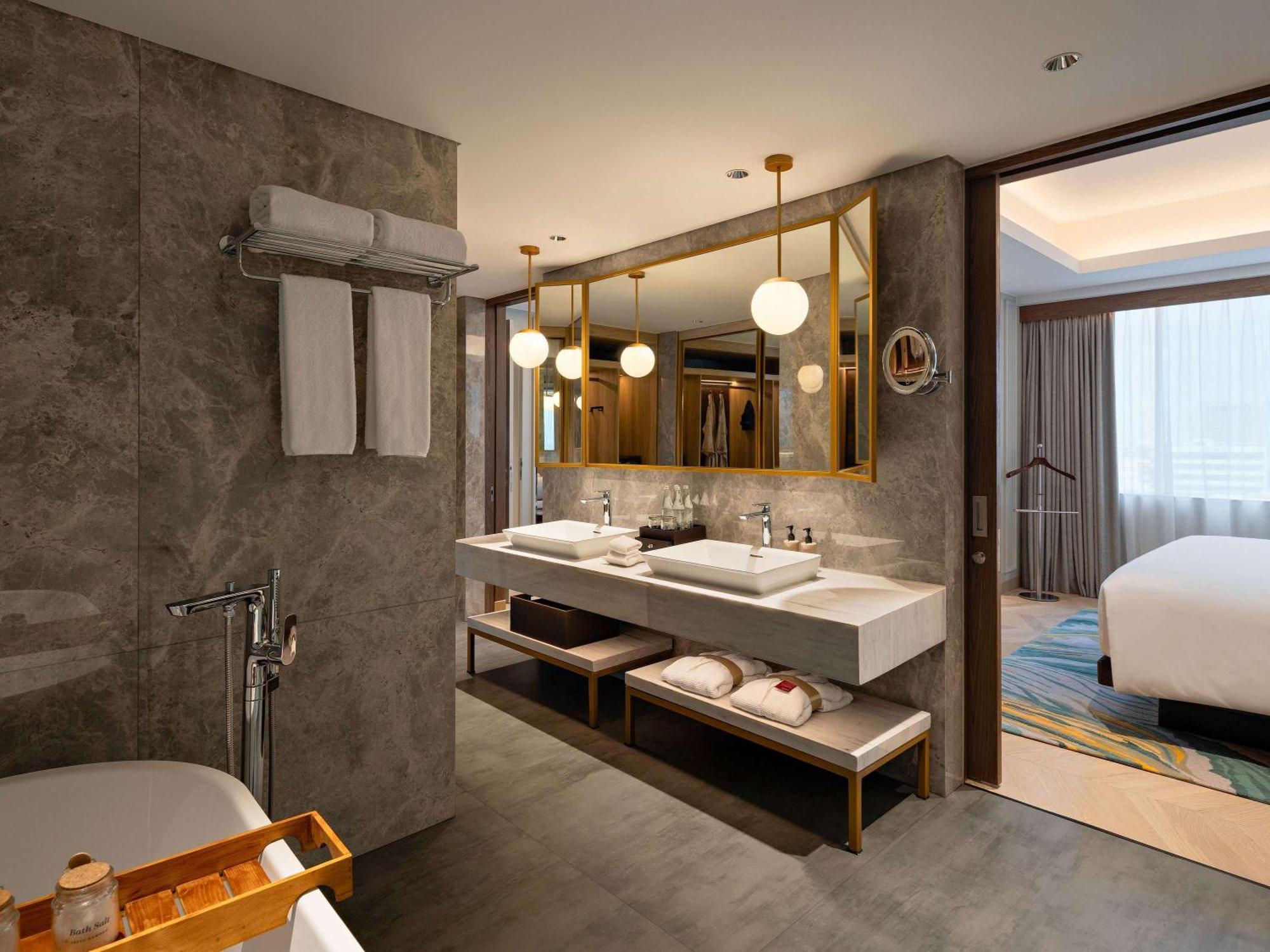 Moevenpick Centre Jakarta