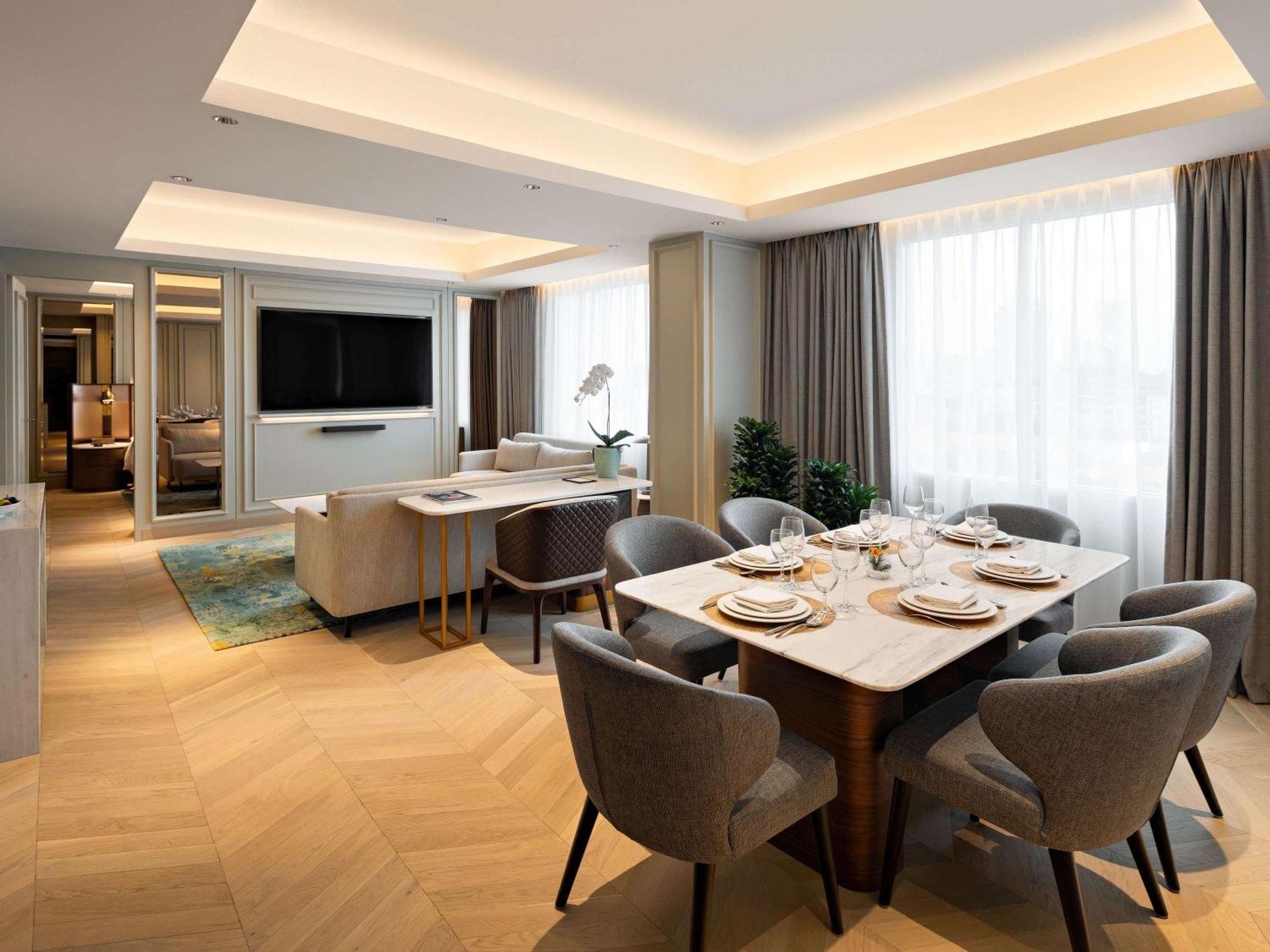 Moevenpick Centre Hotel Jakarta