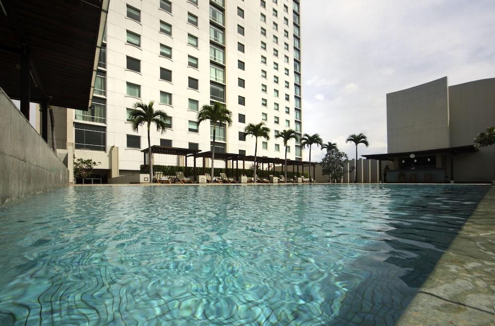 Moevenpick Centre Hotel Jakarta