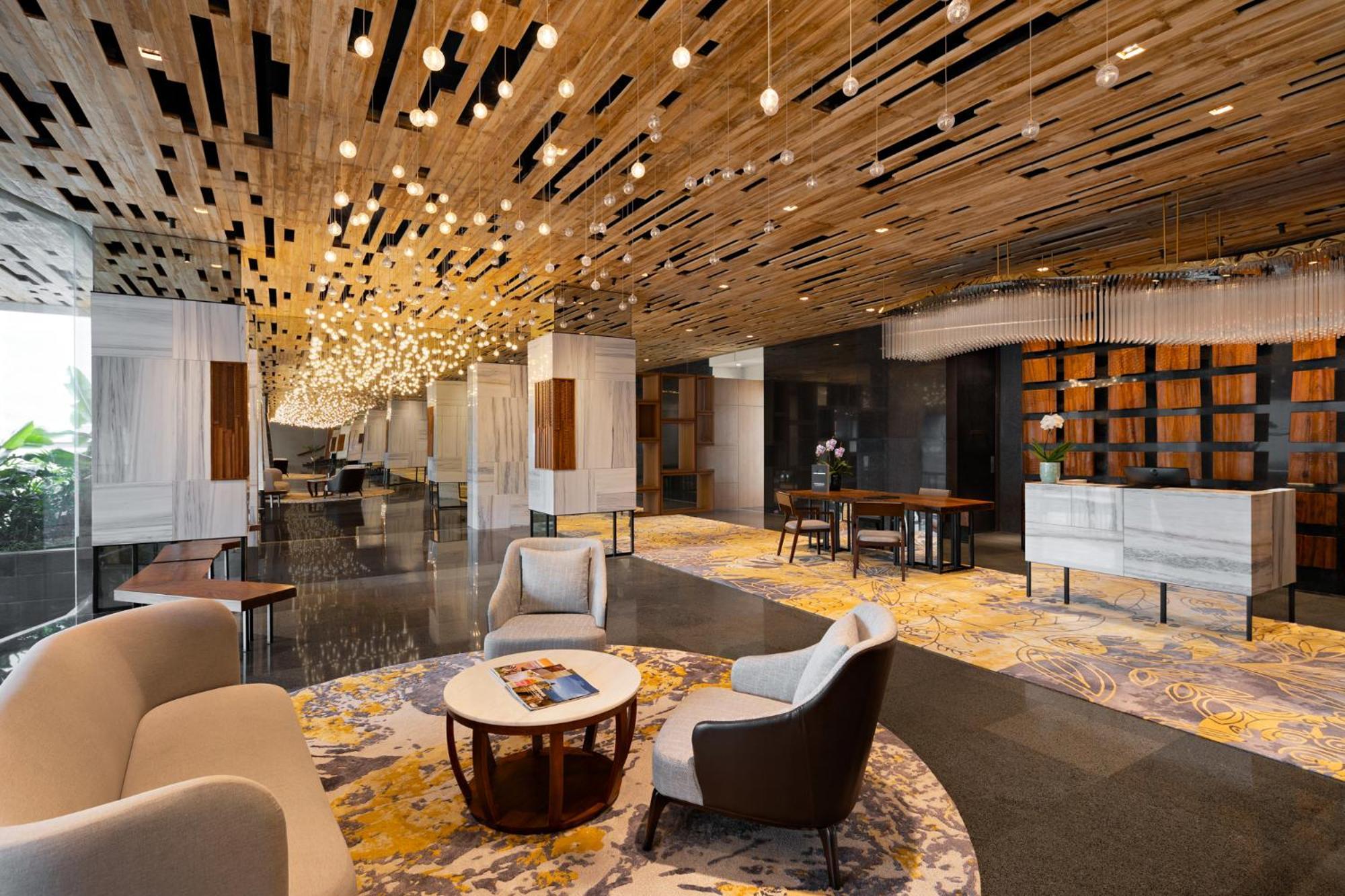 Moevenpick Centre Hotel 5*